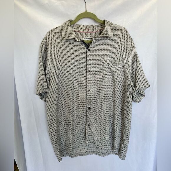 Tommy Bahama Silk Button Down Casual Shirt With Gray & Silver Pattern XL EUC - Picture 1 of 7
